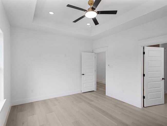 Building Photo - 4107 E Toliver St