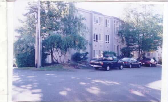 Building Photo - Marella Apartments