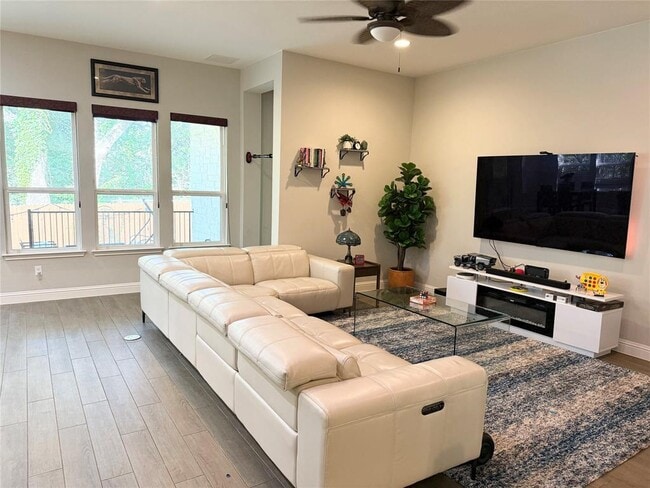 Building Photo - 14716 Iveans Way