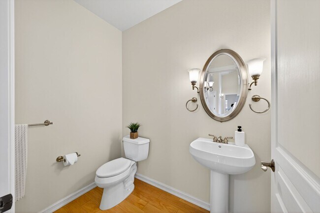 Building Photo - 5208 Doon Way
