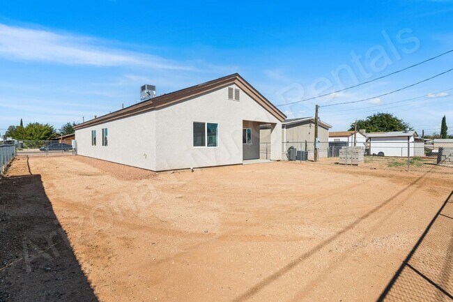 Building Photo - NEW CONSTRUCTION HOME