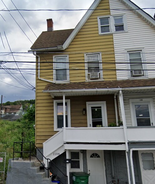 Building Photo - 1108 E 3rd St