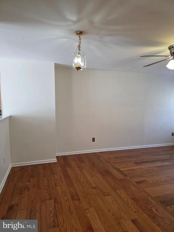 Building Photo - 529 Schooner Way