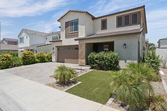 Building Photo - Luxury Waterston North Home with Private Generation Suite and Resort-Style Living