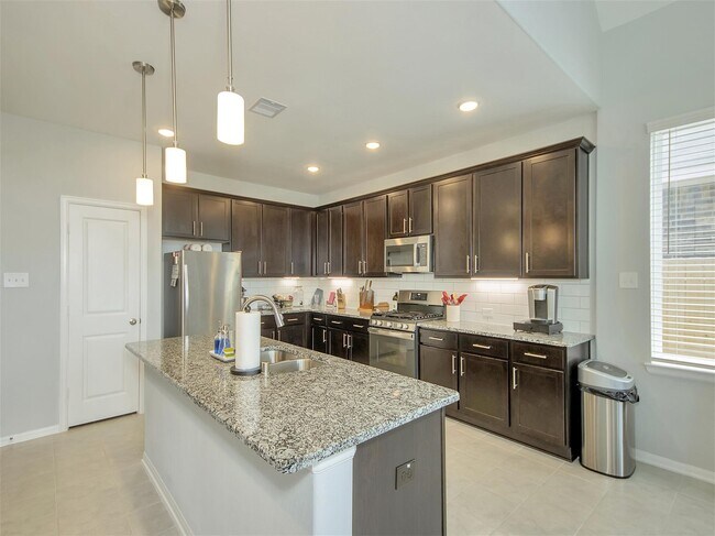 Building Photo - 4506 Painted Bunting Ln