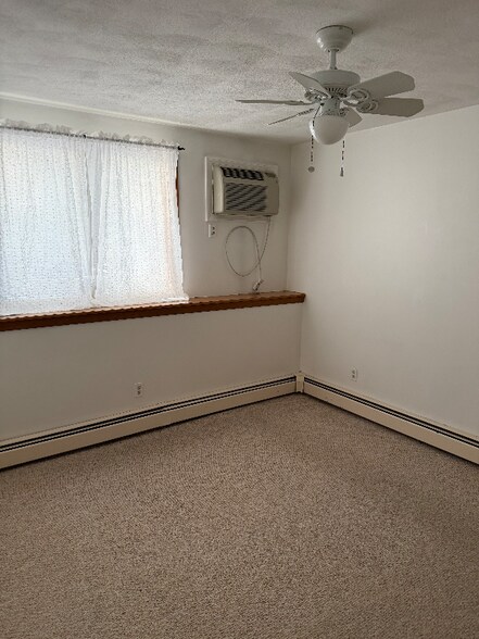 Building Photo - 2008 Mineral Spring Ave