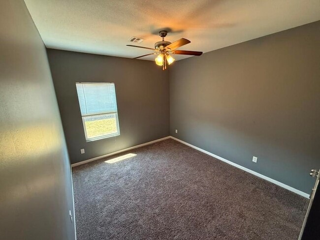 Building Photo - 5269 N Cypress Cir