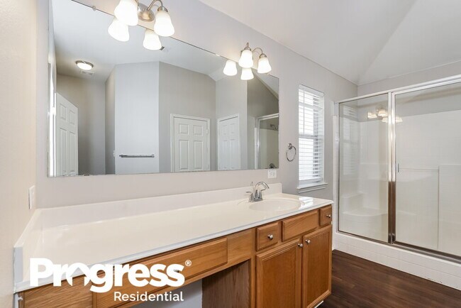 Building Photo - 7617 Rainbow Creek Dr