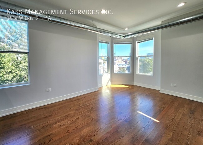 Building Photo - 1444 W Erie St