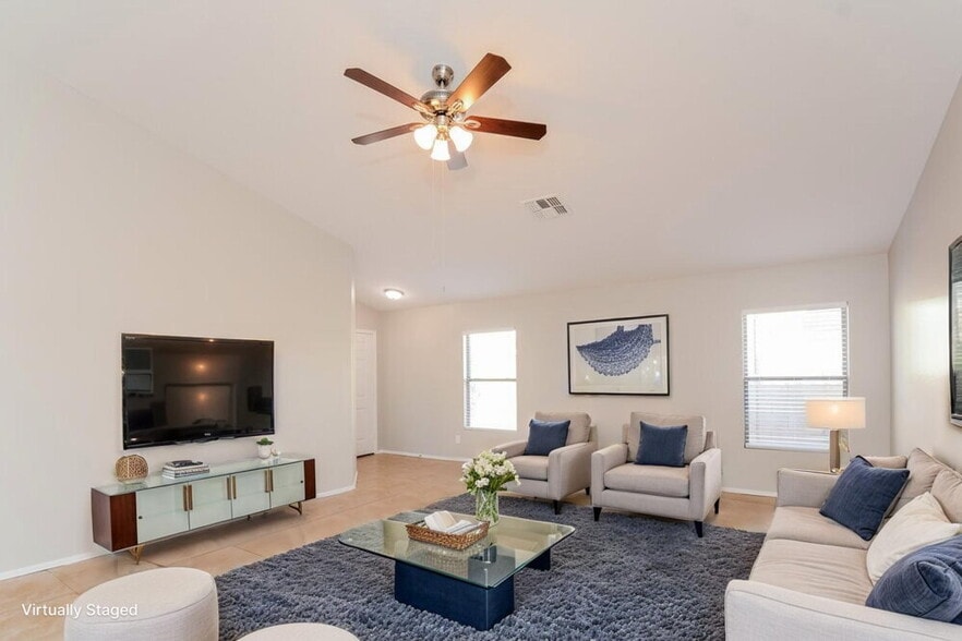 Building Photo - 12530 W Willow Ave