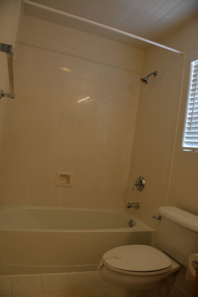 Building Photo - Antioch Dallas Ranch/Lone Tree area 4 bedroom, 3 bath home for rent