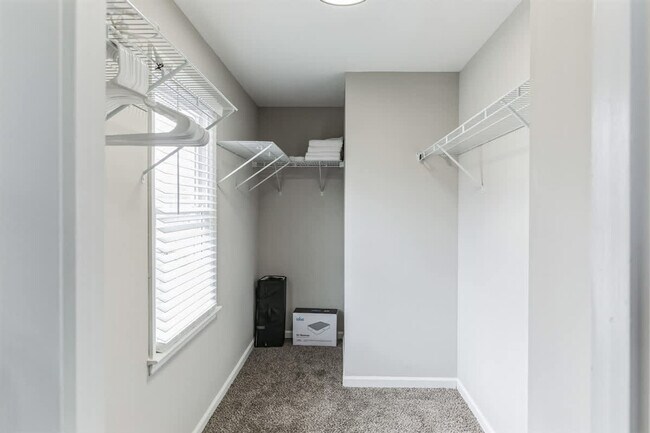 Building Photo - 12879 Copperfield Ln