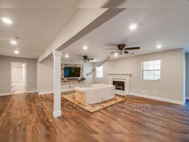 Building Photo - 5503 Saddlewood Ln