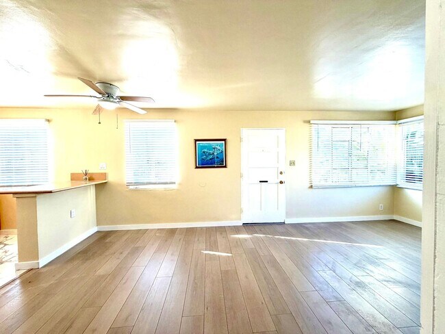 Building Photo - Palladian - S. Elman Street