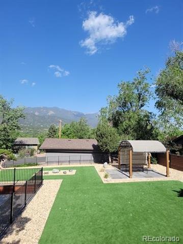 Building Photo - 511 Hilltop Dr