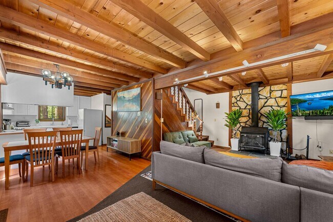 Building Photo - SKI LEASE: Hot Tub, Pet Friendly, Wood Stove