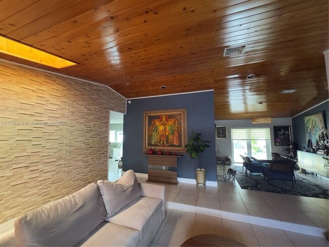 Building Photo - 10600 SW 146th Ct