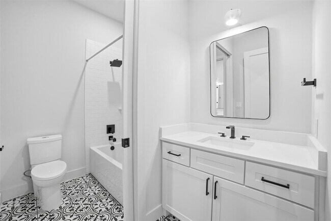 Building Photo - 23937 Oscar Rd