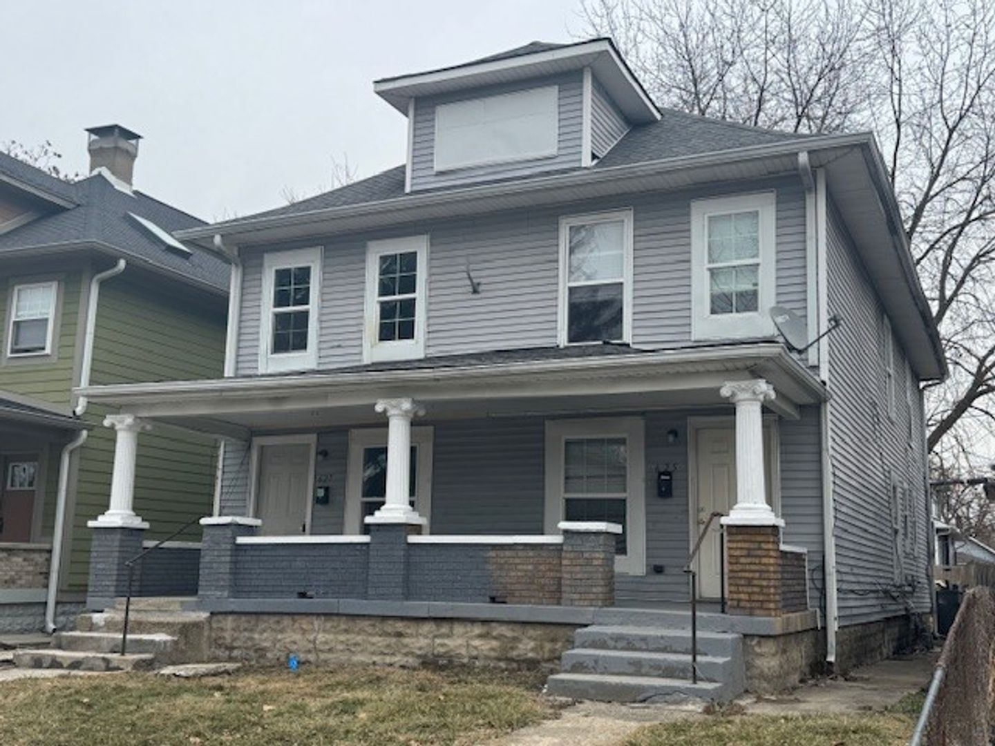 Building Photo - 627 N Tacoma Ave