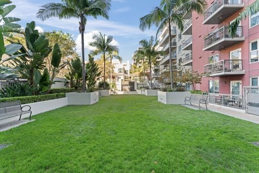 Building Photo - San Diego- Downtown- La Vita – Little Italy Condo- Split Level Style New Year Move In Special