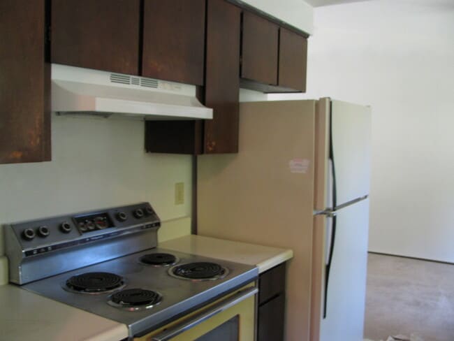 Building Photo - 12859 NW Dogwood St