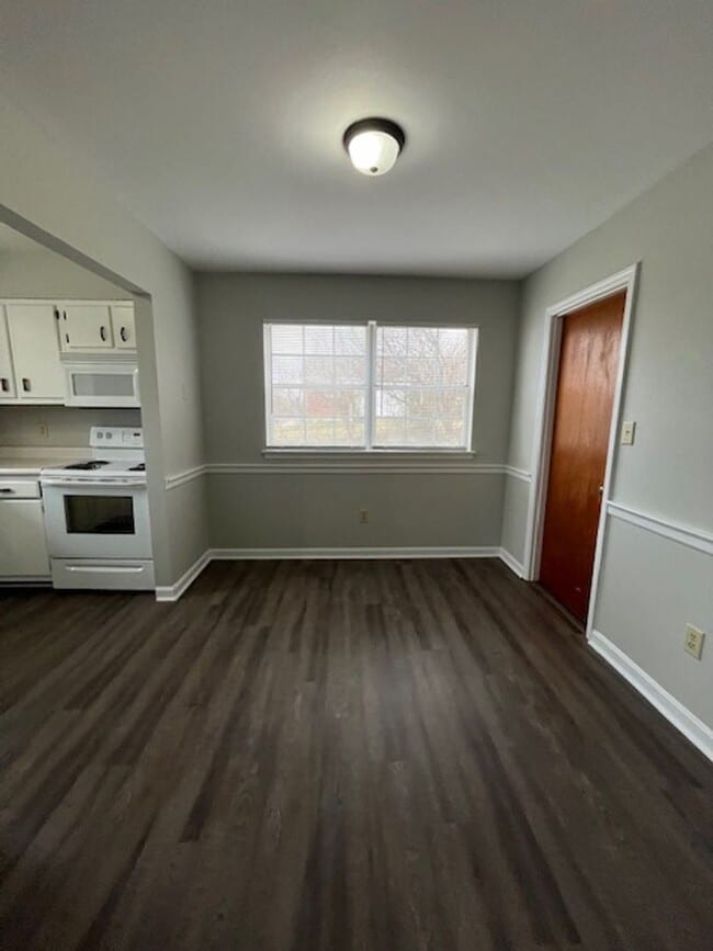 Building Photo - 3688 Crosby Dr