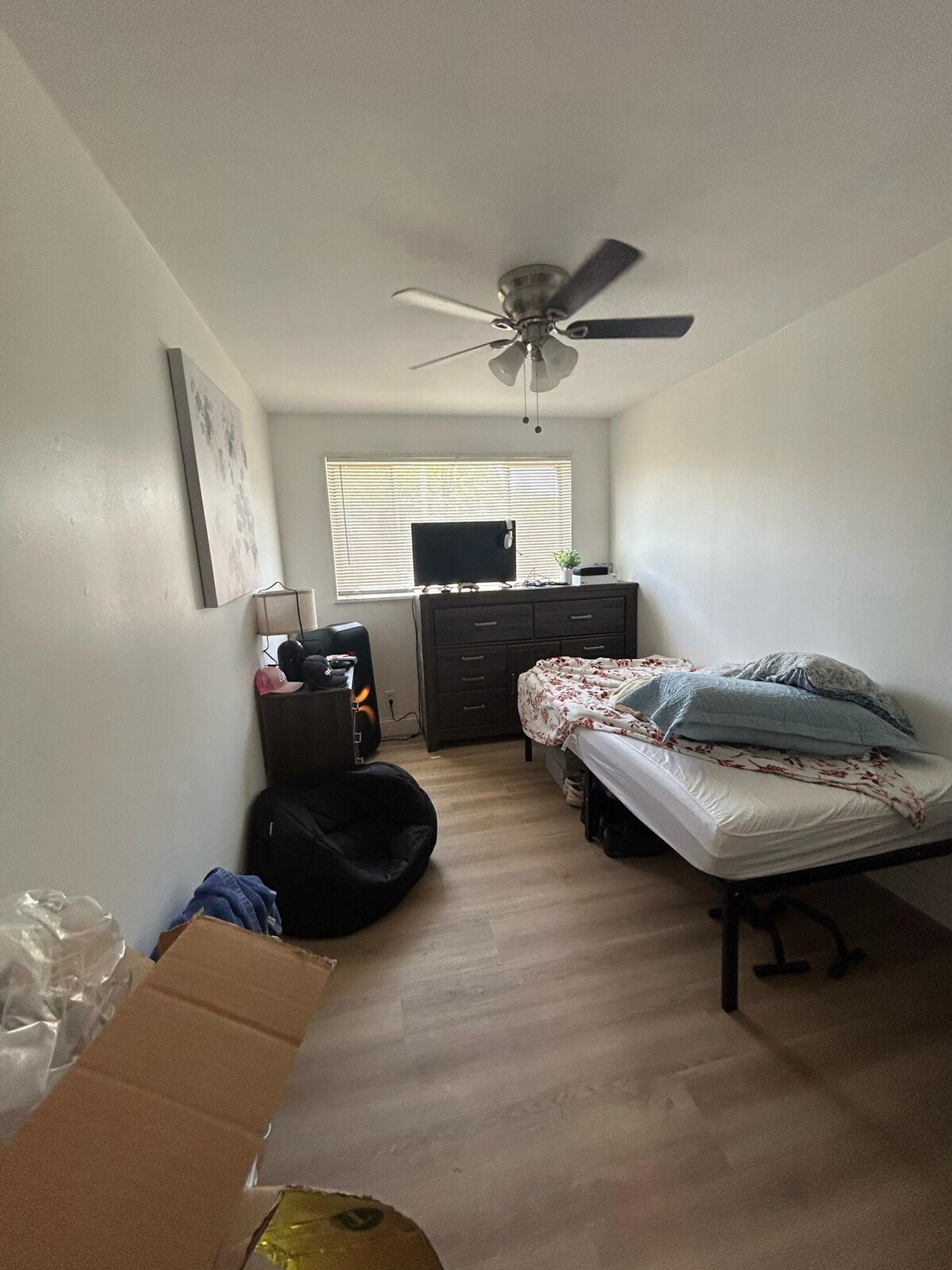 Building Photo - 6025 Fyler Ave