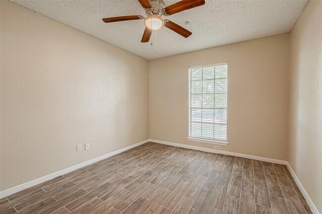 Building Photo - 4422 Waterfall Way