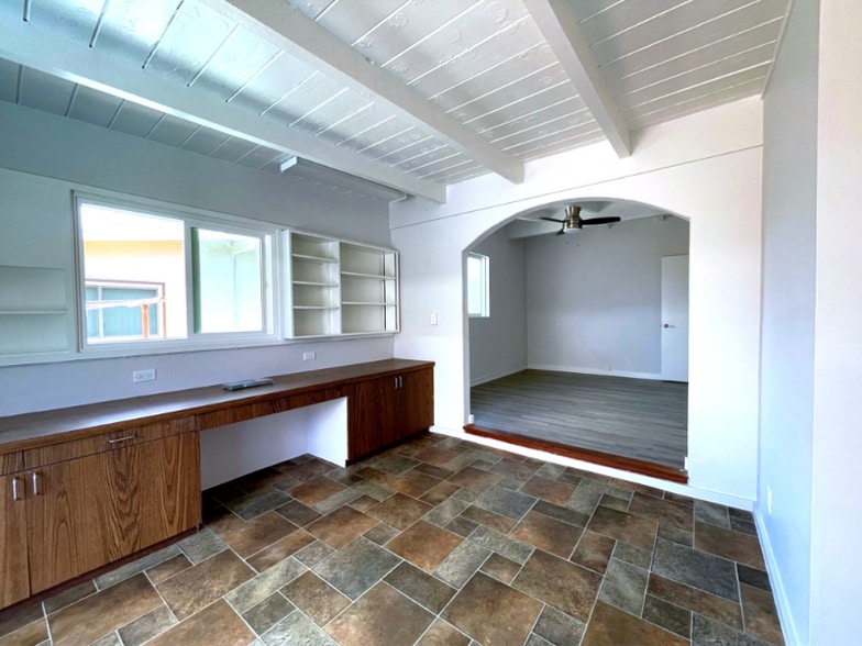 Building Photo - 7281 Nohili St