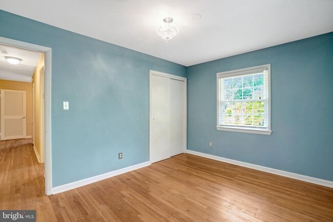 Building Photo - 821 N Latham St