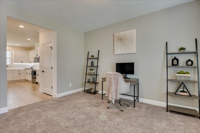 Building Photo - Beautiful Home in a Great Neighborhood