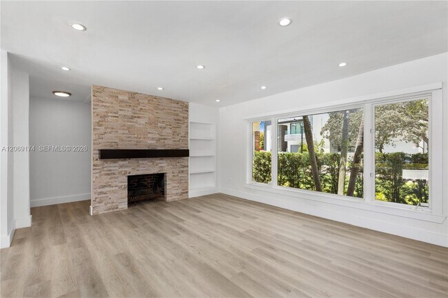Building Photo - 330 Coconut Isle Dr
