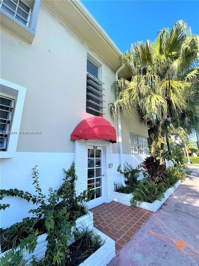 Building Photo - 840 10th St