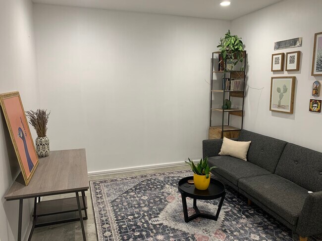 Office - 438 N Stone Mountain Dr