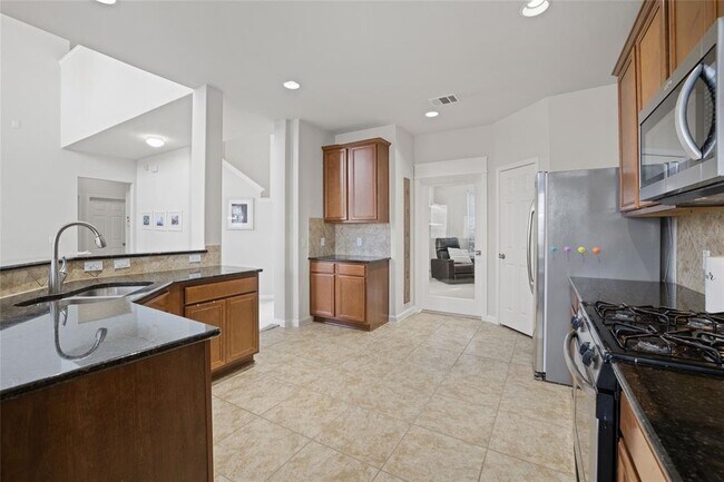 Building Photo - 3441 Shiraz Loop