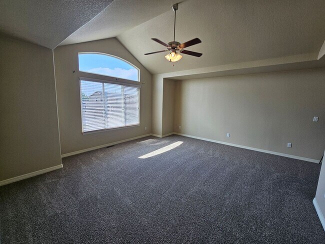 Building Photo - 6471 Stingray Ln