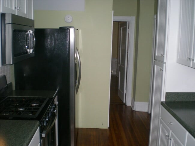 Building Photo - Sunny 3 BR / 2 BA Beautiful Home in Museum...