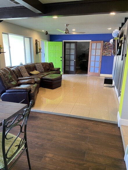 Building Photo - 6613 E Belleview St