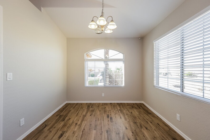 Building Photo - 8810 Decatur Rd