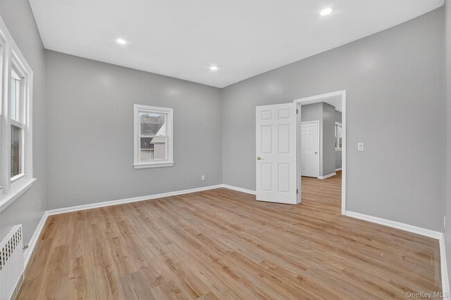 Building Photo - 4 Amackassin Terrace