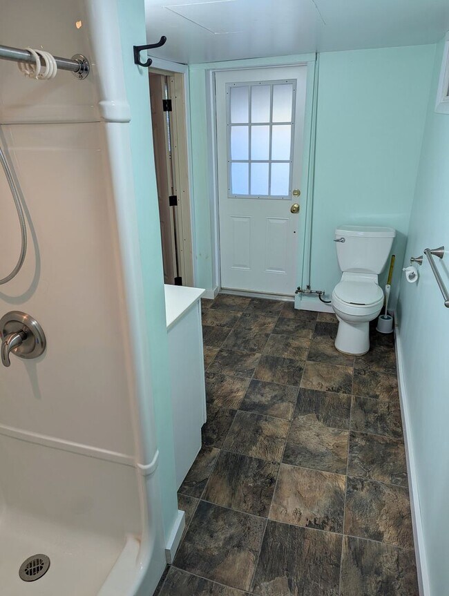 Building Photo - Riverfront Bungalow