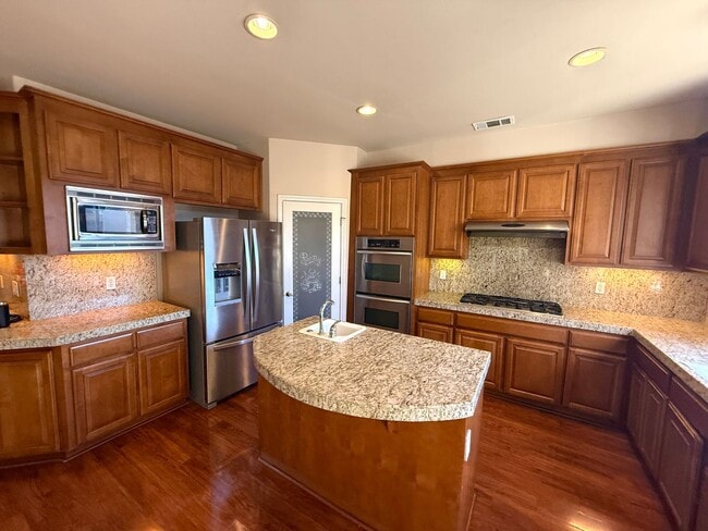Building Photo - $4795 - Beautiful 5 Bedroom 3 Bath Home wi...