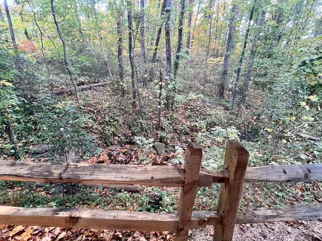 Building Photo - 1080 Huntington Trce SE