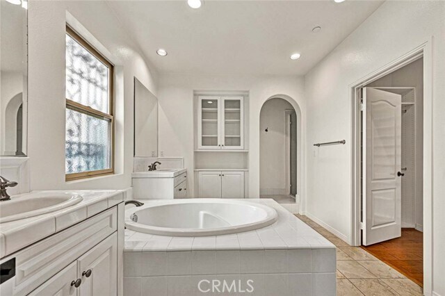 Building Photo - 82 Vintage