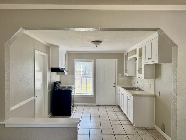 Building Photo - 3617 Bonnie Dr