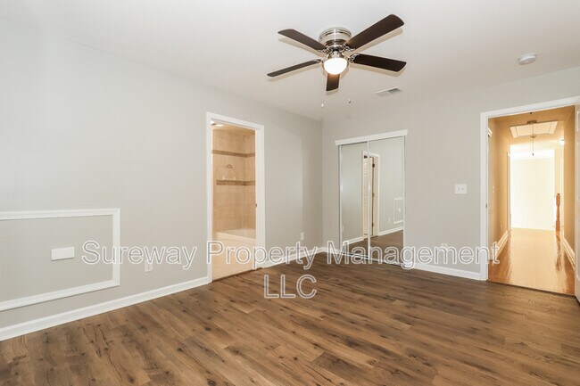 Building Photo - 2 Lucha Ct