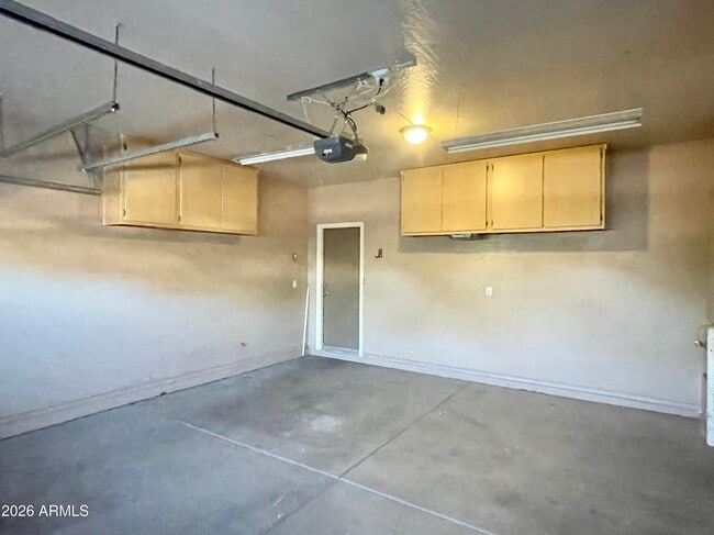 Building Photo - 17456 W Ashley Dr