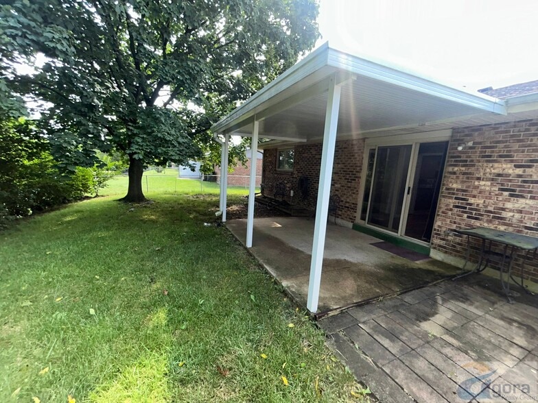 Building Photo - 4191 Knollcroft Rd