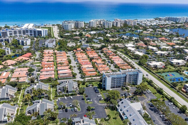 Building Photo - 1605 S US Hwy 1