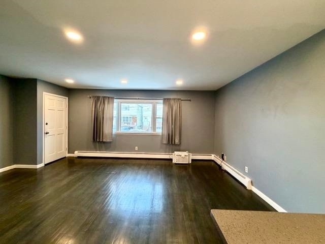 Building Photo - 182 W 32nd St